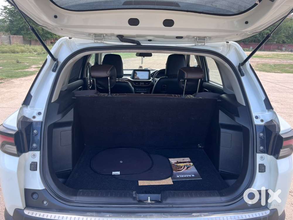 Maruti Brezza Vxi At Petrol 2023