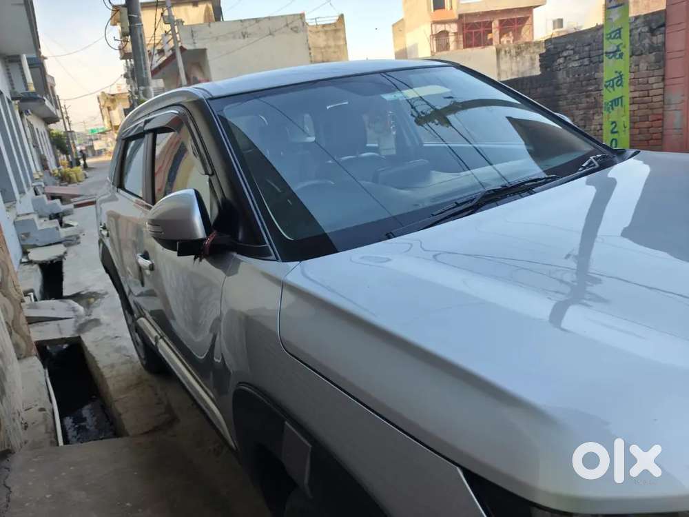 Maruti Suzuki Brezza 2024 Petrol 35500 Km Driven