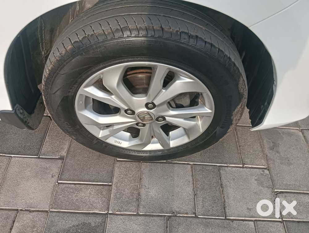 Honda Amaze 2nd Gen Vx, 2019, Petrol