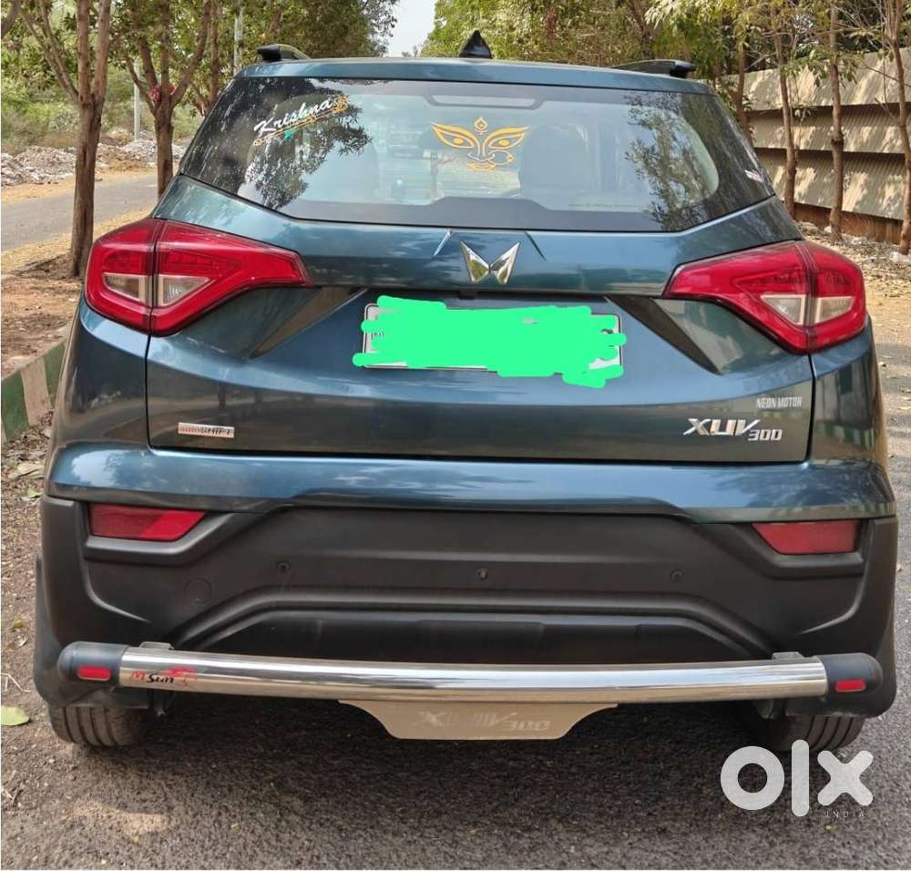 Mahindra Xuv 2023 Model Car For Sale
