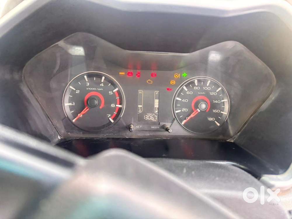 Mahindra Kuv 100 2016 Cng & Hybrids 93405 Km Driven