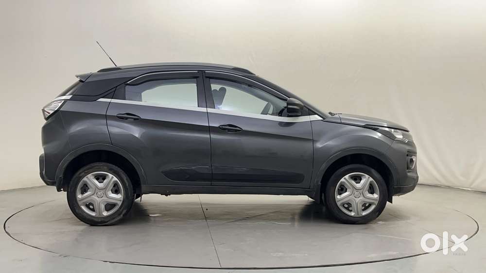 Tata Nexon 1.2 Revotron Xm (s), 2021, Petrol