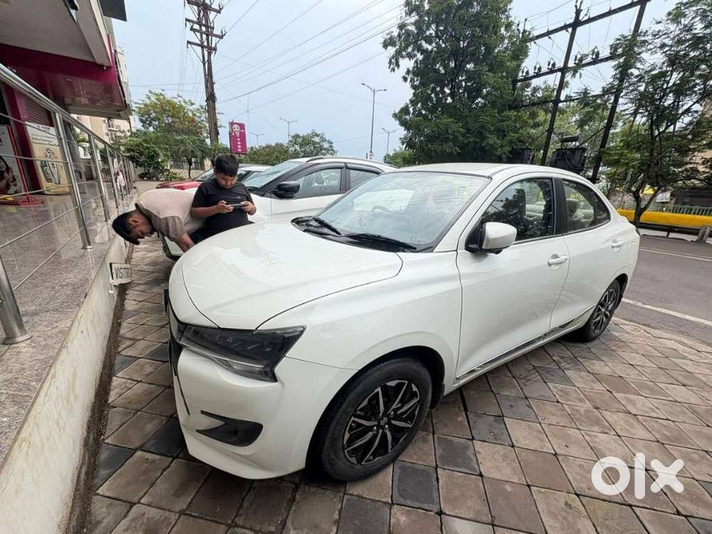 Maruti Suzuki Swift Dzire Zxi + Mt, 2025, Petrol