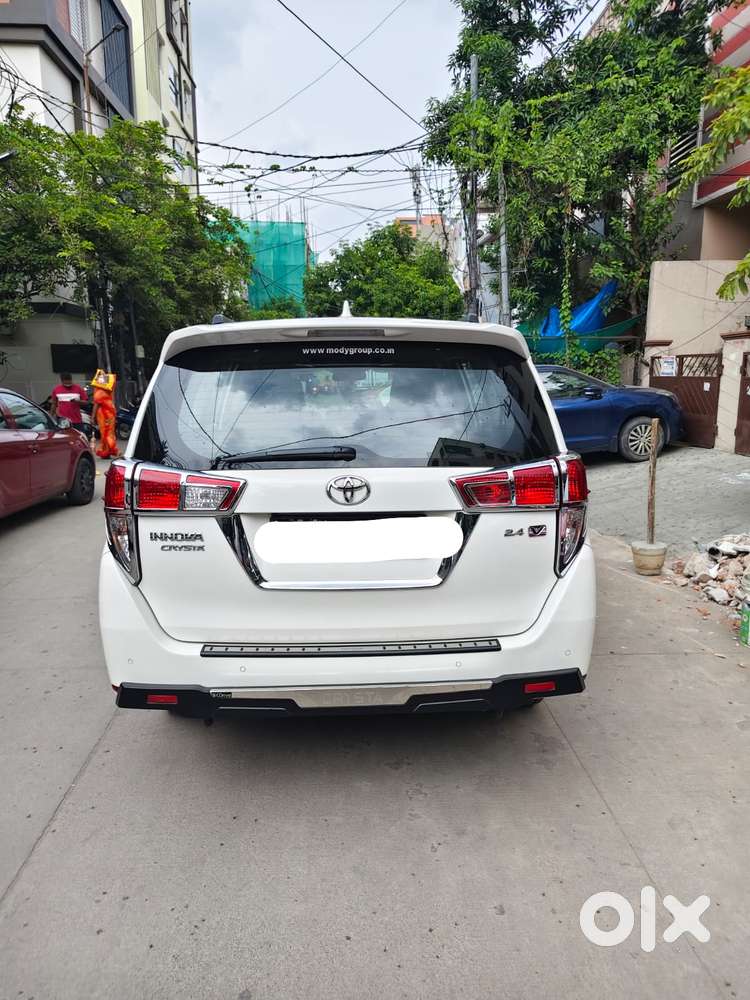Toyota Innova Crysta 2.4 V 7 Str, 2023, Diesel