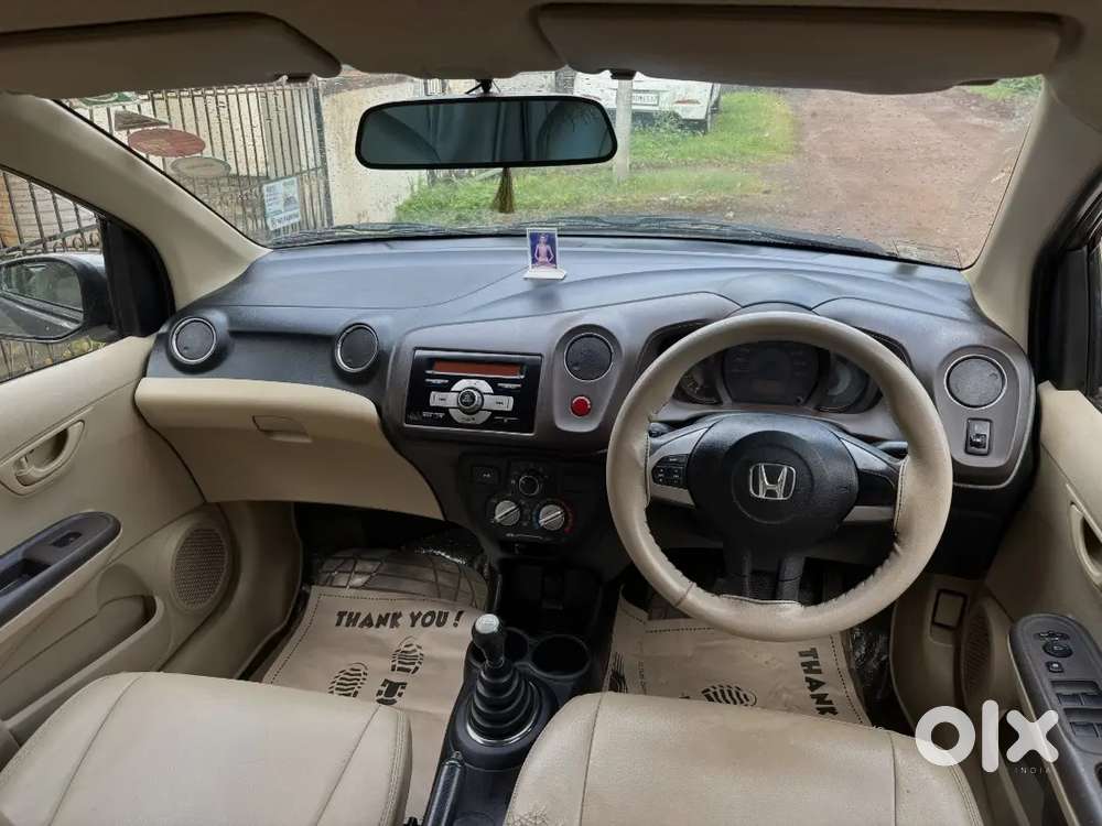 Lady Driven Honda Amaze Elite 2015 Manual Diesel With Showroom Records