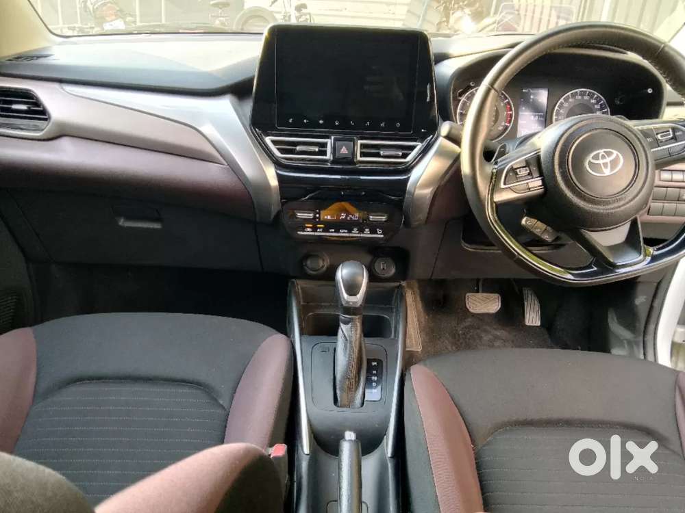 Toyota Urban Cruiser Taisor V 1.0 Petrol At Dual Tone, 2024, Petrol