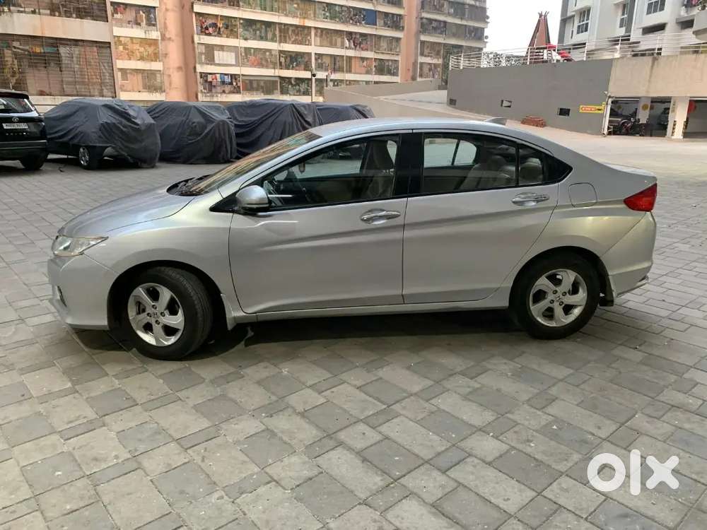 Honda City 1.5 V 2015