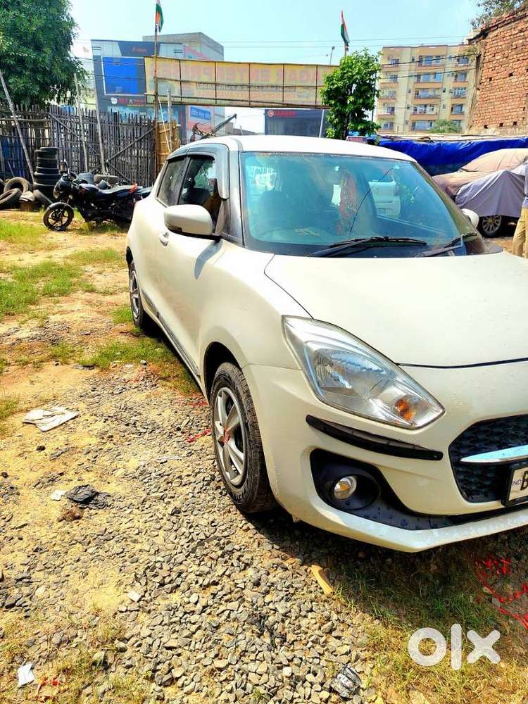 Maruti Suzuki Swift Vxi + Manual, 2018, Petrol