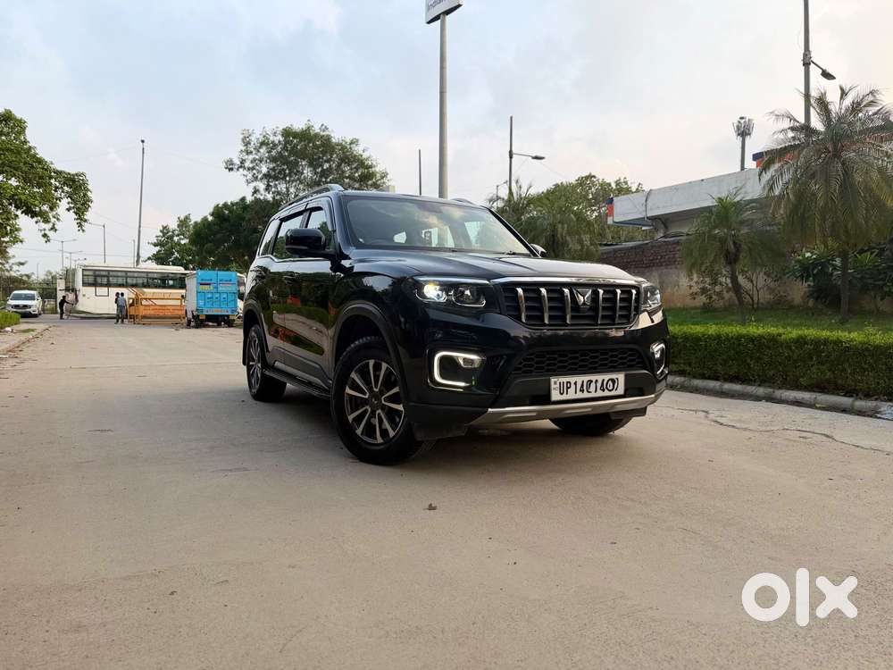 Mahindra Scorpio N Z8 Petrol Mt 7 Str, 2025, Petrol