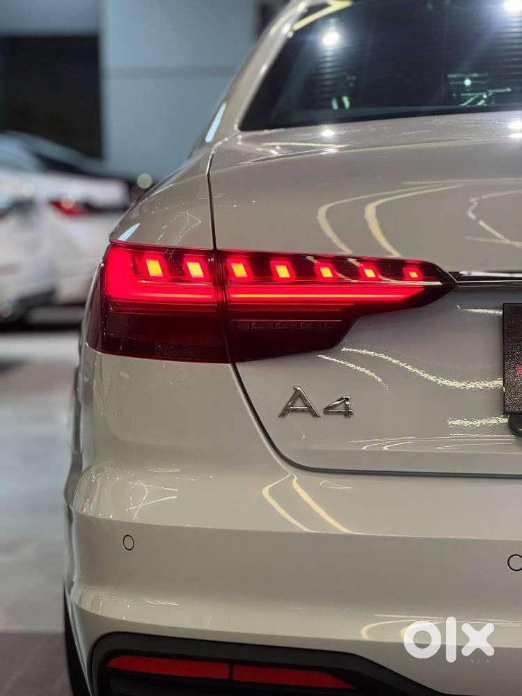 Audi A4 2.0 Premium Plus 40 Tfsi, 2024, Petrol