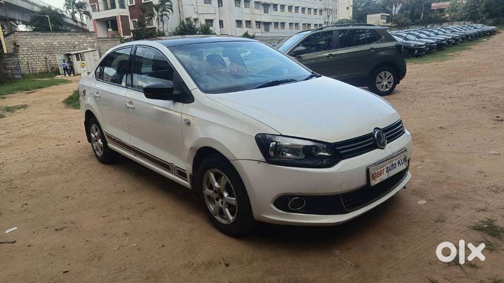 Volkswagen Vento Celeste 1.6 Highline, 2013, Diesel