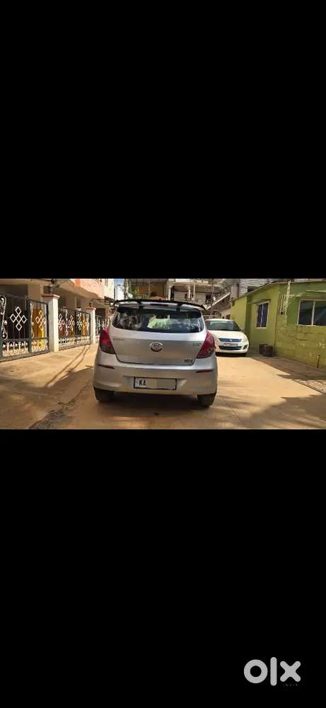 Hyundai I20 Magna Petrol 2012