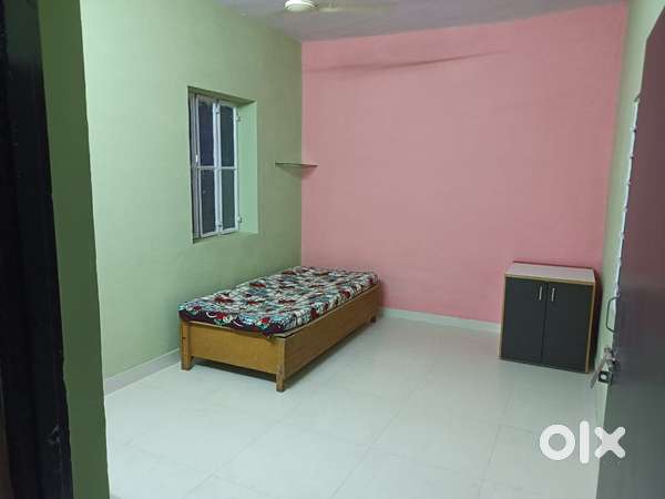 1 Room Available for rent nr stwillfried college Iskon road mansarover