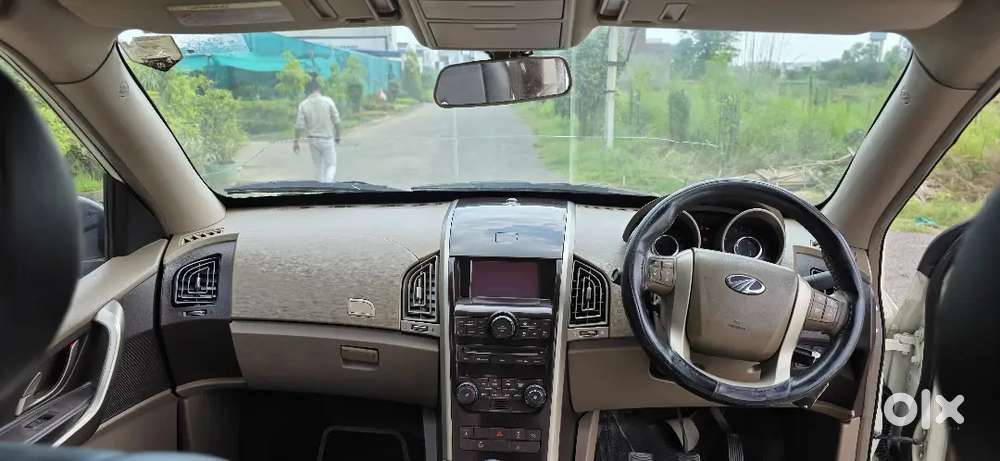 Mahindra Xuv500 2015