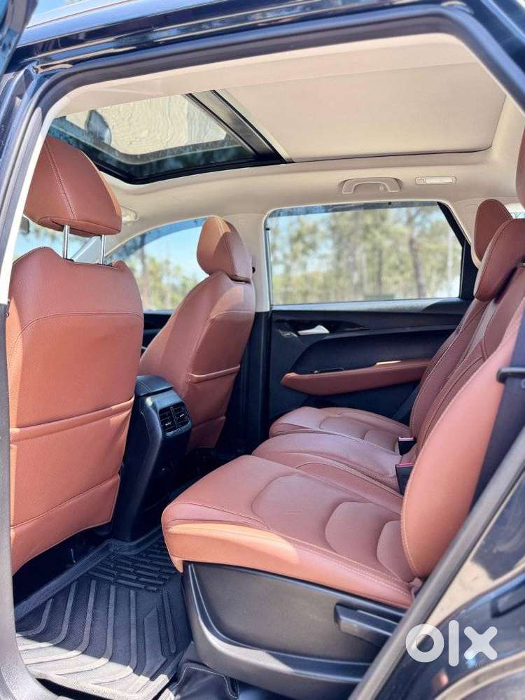 Mg Hector Plus 1.5 Sharp Turbo Cvt 6 Str, 2022, Petrol