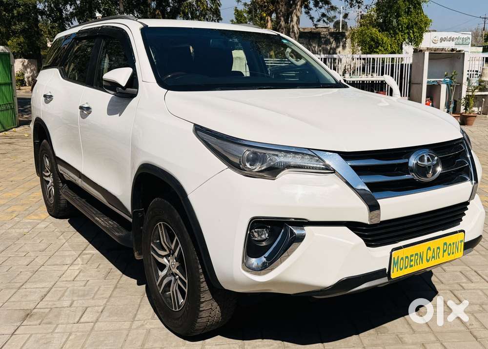 Toyota Fortuner 4x2 At 2.8 Diesel, 2020, Diesel