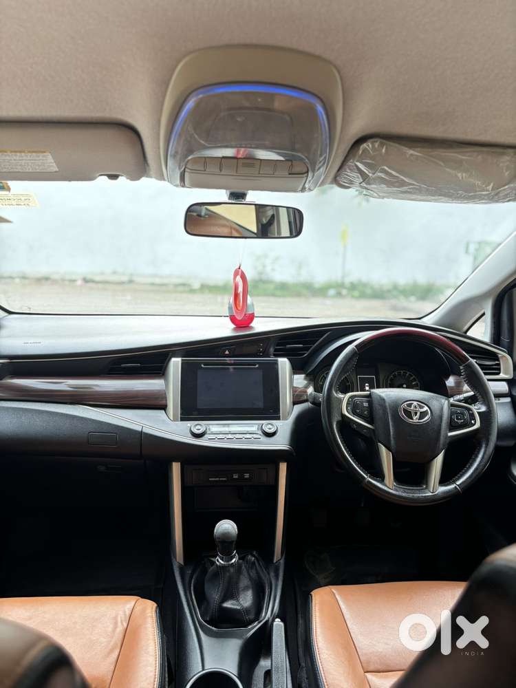 Toyota Innova Crysta 2.4 V 7 Str, 2017, Diesel