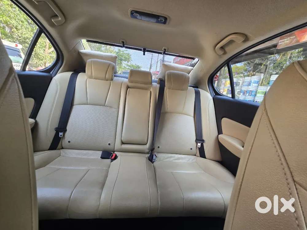 Honda City Gen-5 Zx Petrol (top Model)single Ownerinsurance Dec 2026