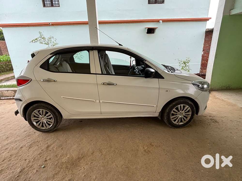 Tata Tiago 2018 Petrol