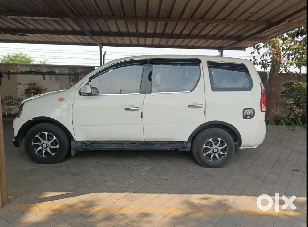 Mahindra Xylo 2015 Variant H8