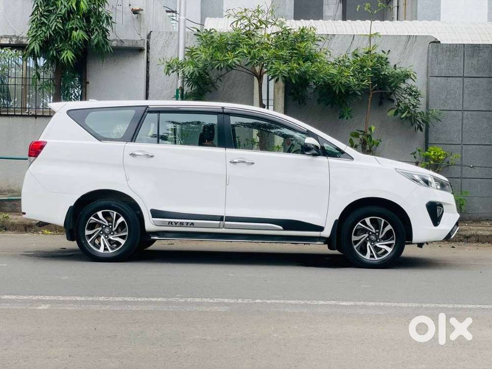 Toyota Innova Crysta G 8 Str, 2022, Diesel