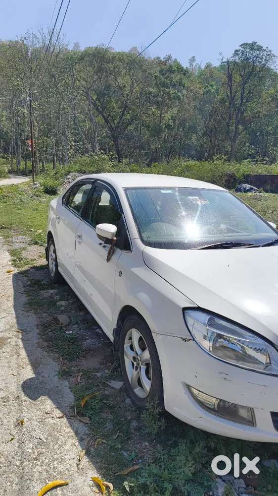 Skoda Rapid Elegance 2012