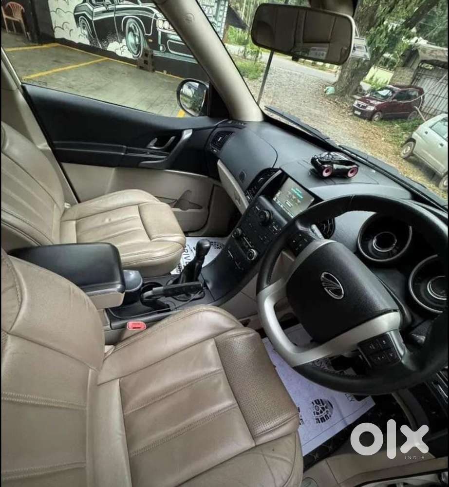 Mahindra Xuv500 2015 Diesel 2nd Owner