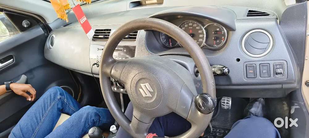 Maruti Suzuki Swift Dzire 2011 Petrol 136039 Km Driven