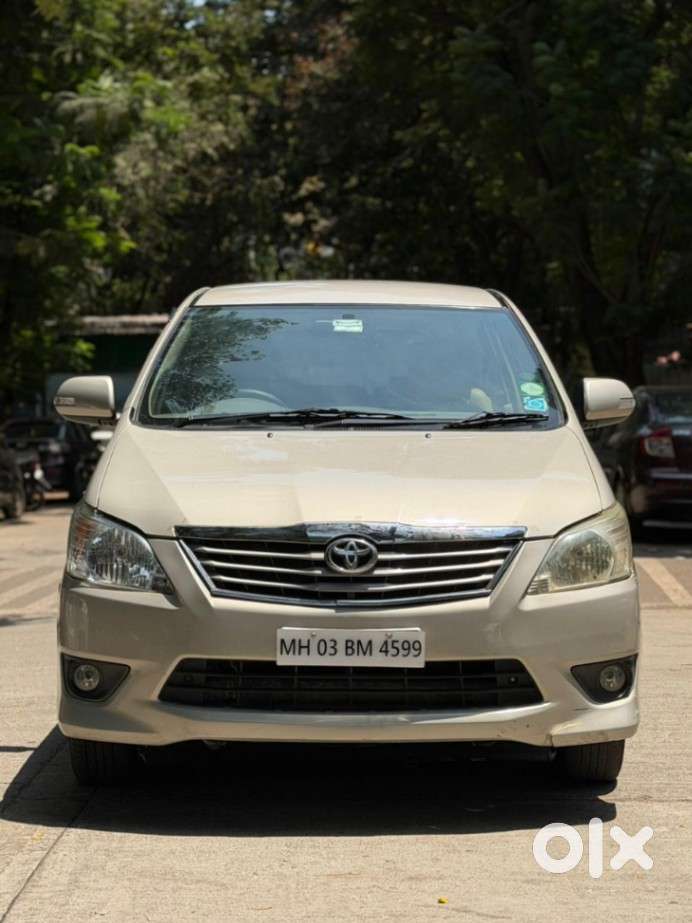 Toyota Innova 2.5 V 8 Str, 2013, Diesel