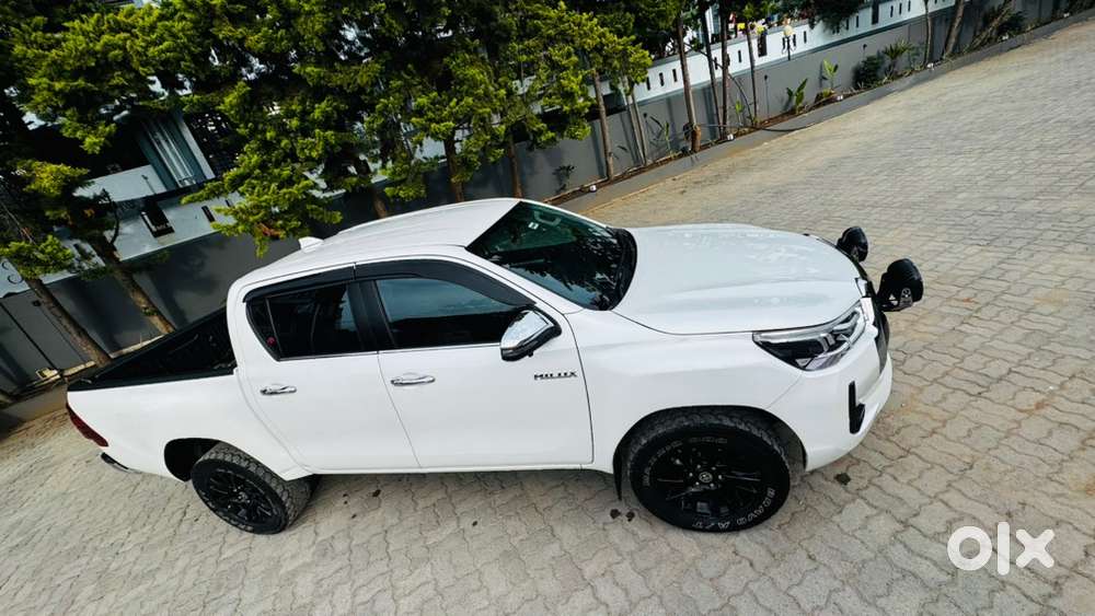 Toyota Hilux 2024 Automatic