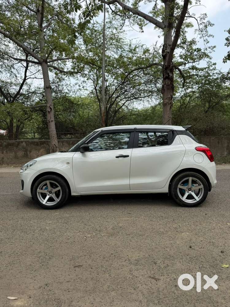 Maruti Suzuki Swift Lxi Option, 2020, Cng & Hybrids