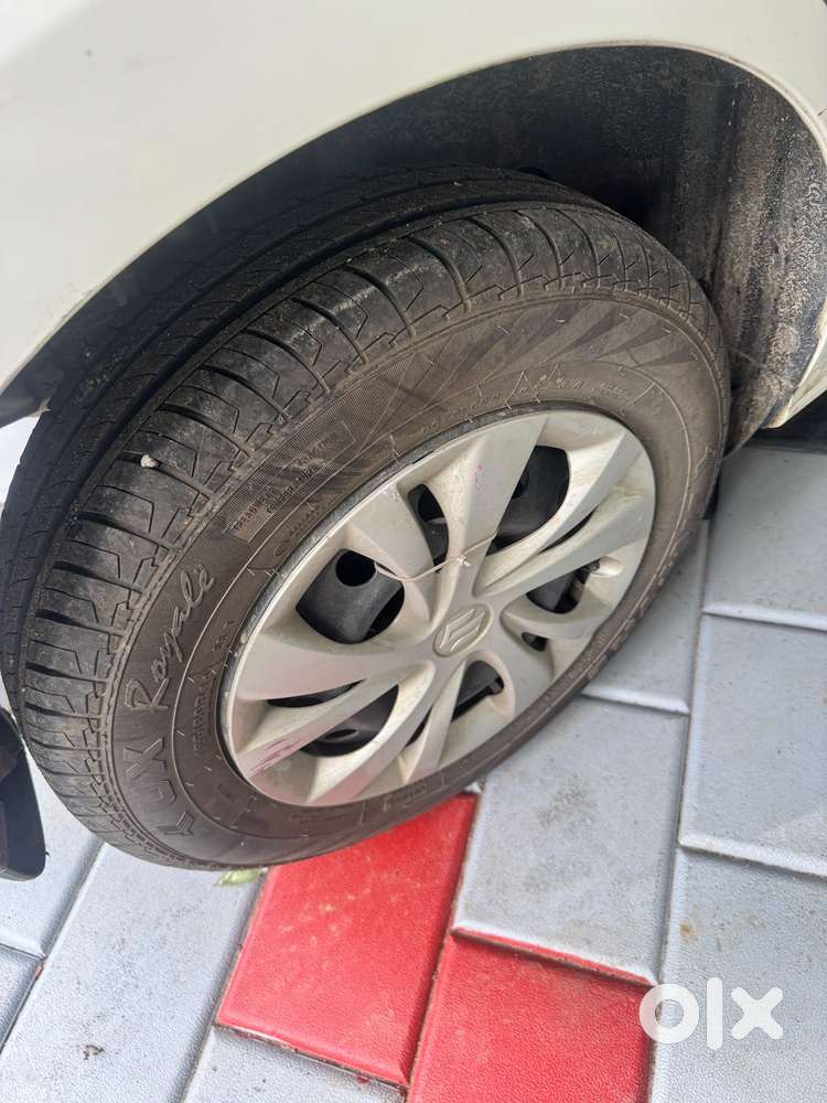Maruti Suzuki Swift Vxi + Manual, 2023, Petrol