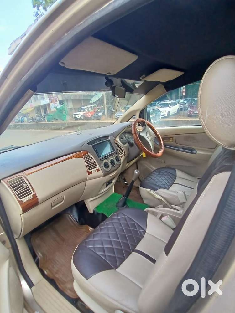 Toyota Innova 2.5 G (diesel) 8 Seater, 2006, Diesel