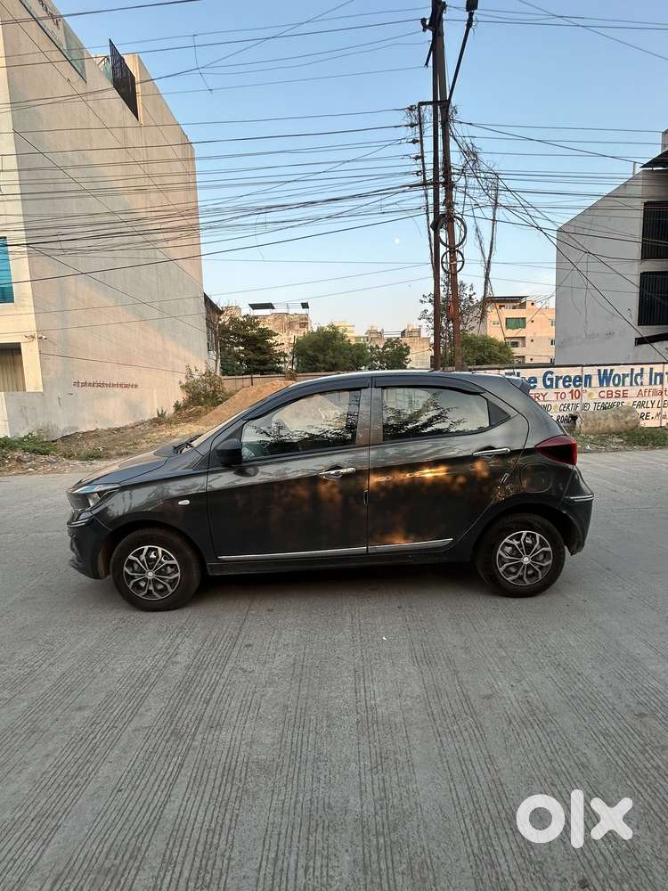 Tata Tiago 1.2 Revotron Xe Cng, 2026, Cng & Hybrids
