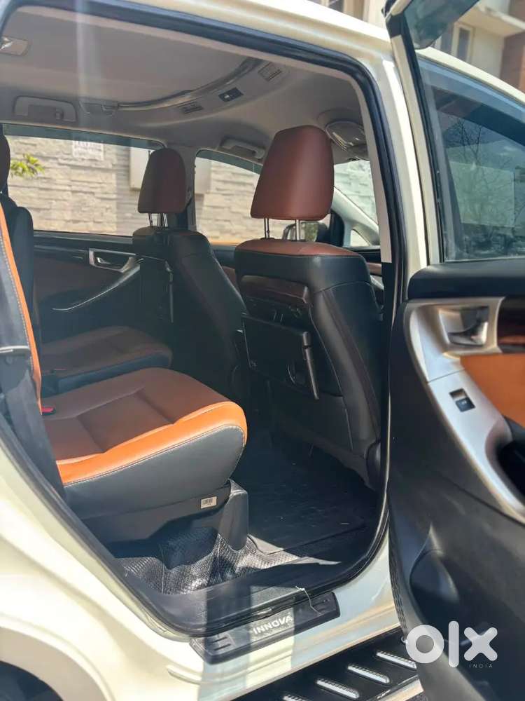 Toyota Innova Crysta 2.4 2021