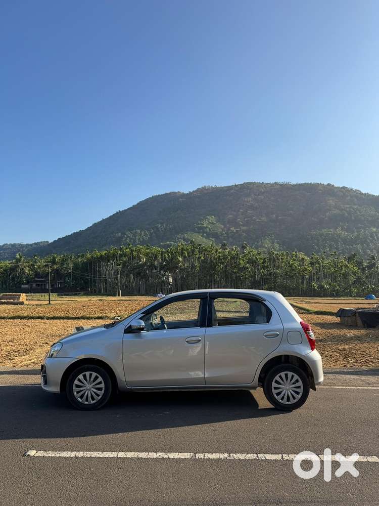 Toyota Etios Liva 2015