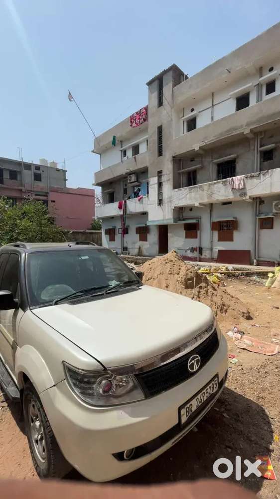 Tata Safari Storme 2013