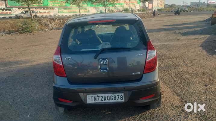 Hyundai I10 Sportz At, 2013, Petrol
