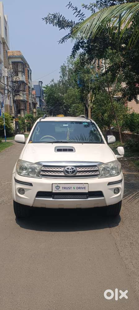 Toyota Fortuner 3.0 4x4 Manual, 2011, Diesel