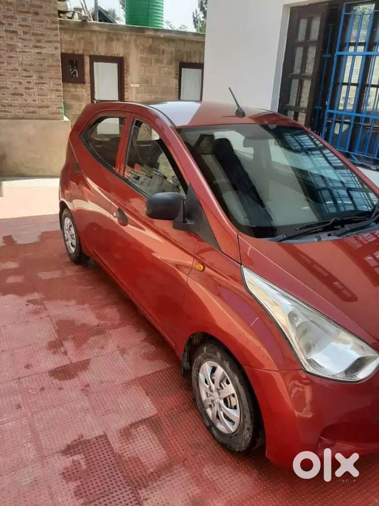 Hyundai Eon 2013 Petrol Well Maintained.