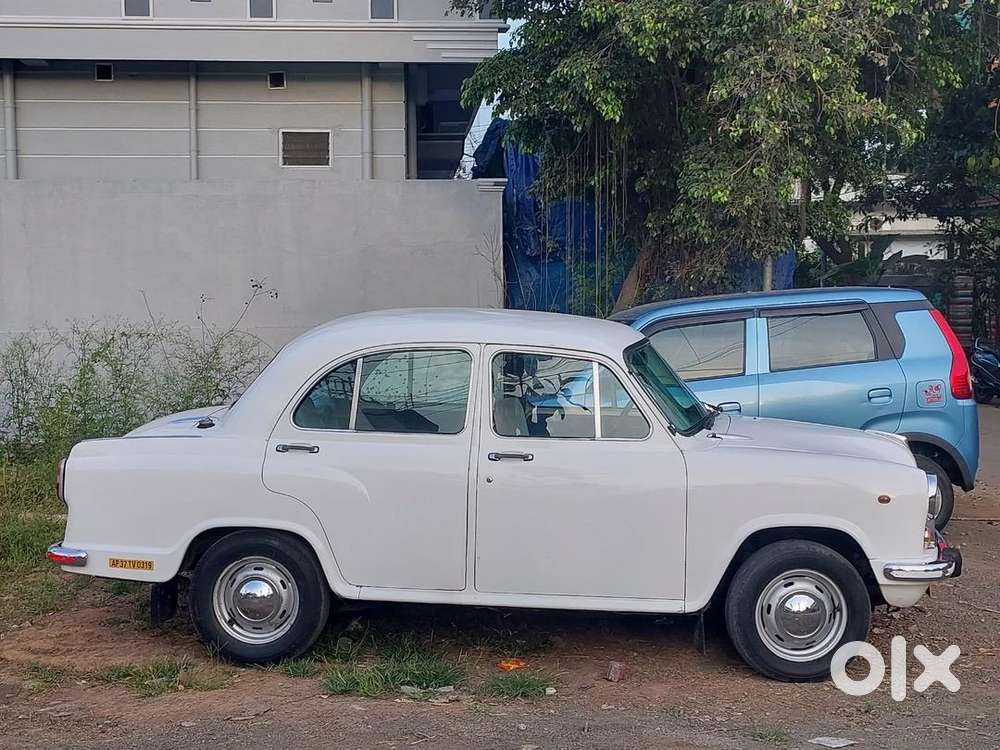 Ambassador Ambassador 2004 Diesel 120000 Km Driven