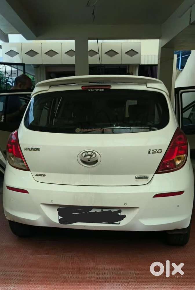 2014 Hyundai I20 Sportz Automatic. Only Done 43500 Km. Well Maintained