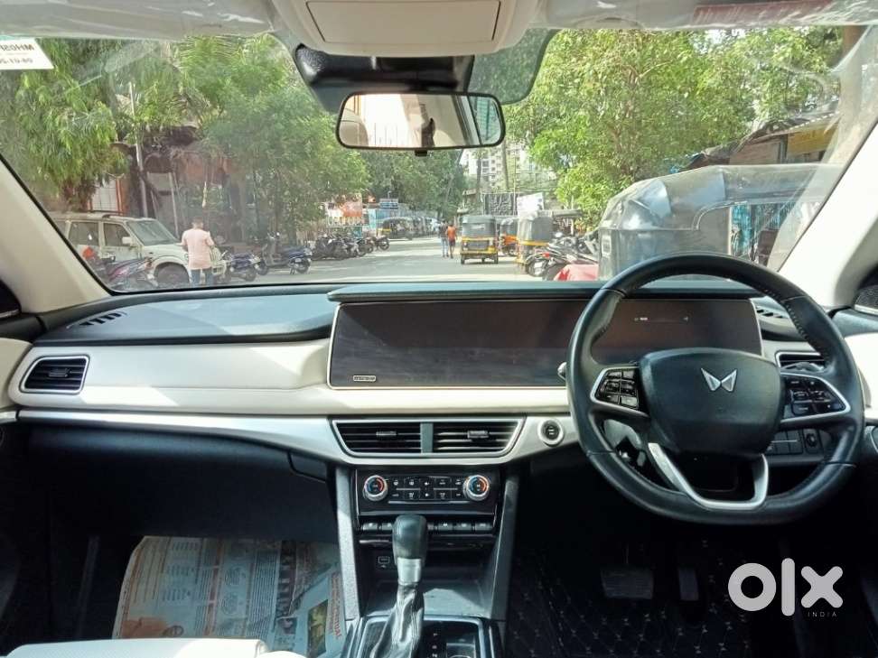 Mahindra Xuv700 2.2 Ax 7 Diesel At Luxury Pack Str, 2023, Diesel