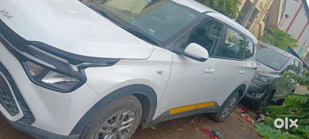 Kia Carens 1.4 Luxury 2023