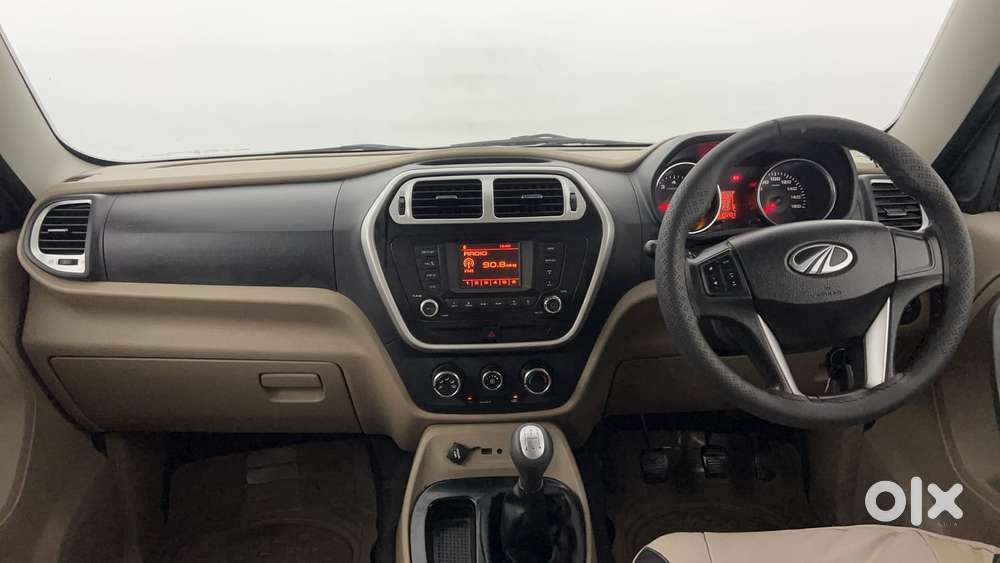 Mahindra Tuv 300 T8, 2016, Diesel