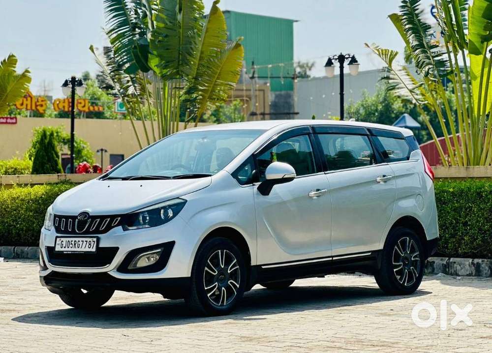 Mahindra Marazzo M8, 2018, Diesel