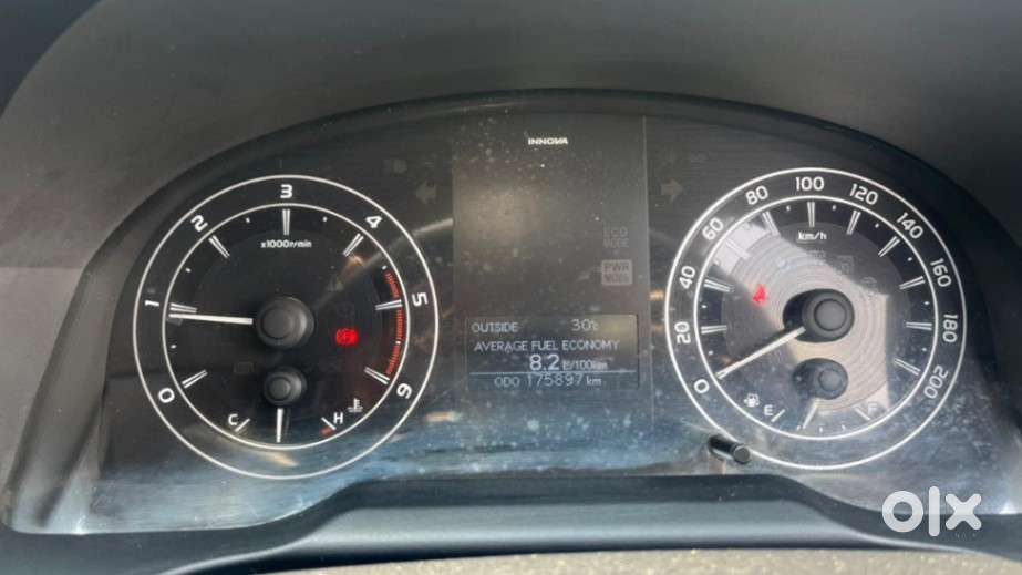 Toyota Innova Crysta 2.4 G Mt 8s, 2016, Diesel