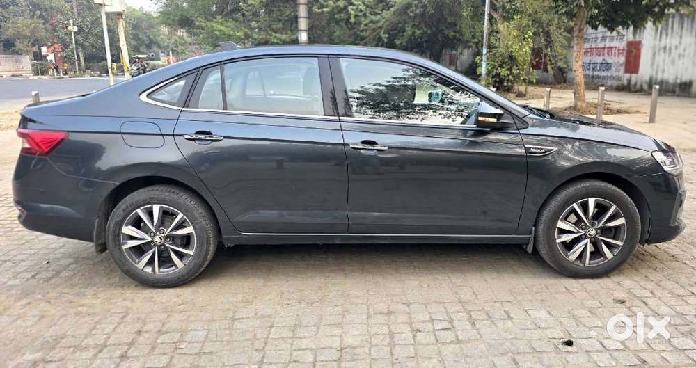 Skoda Slavia 1.5 Tsi Style At, 2023, Petrol