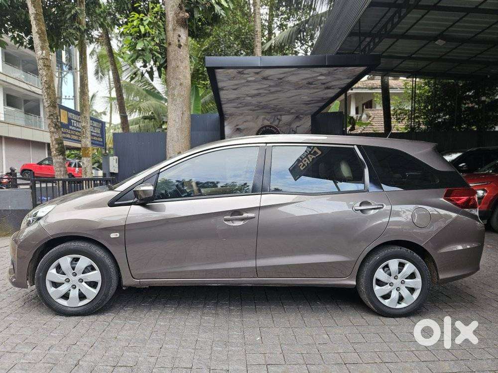 Honda Mobilio 1.5 S I-vtec Mt, 2015, Petrol