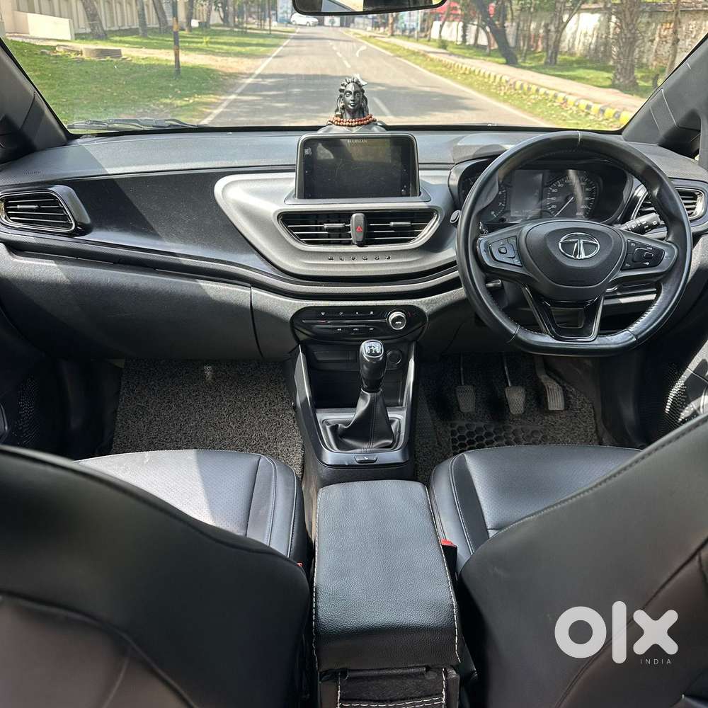 Tata Altroz 1.2 Xt I-turbo Dark Edition, 2023, Petrol